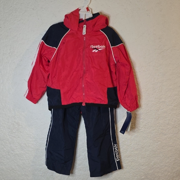 Reebok Other - Reebok Girl's Pink and Navy Athletic Set